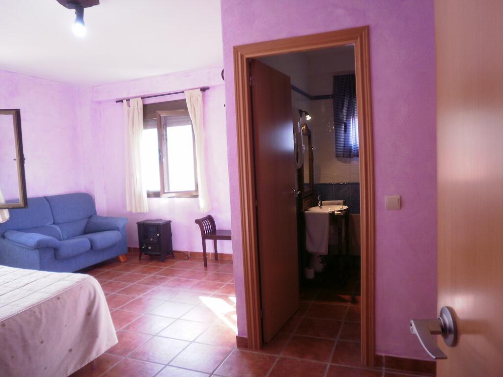 Hostal El Olmo Camarena de la Sierra Exterior foto